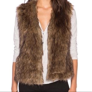 New ARDEN B Brown Tan OPEN FRONT Fuzzy Soft FAUX FUR Jacket Vest Sz Small S